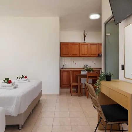 Santos Apartments & Studios Dassia  Room photo