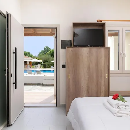 Santos Apartments & Studios Dassia  Exterior photo