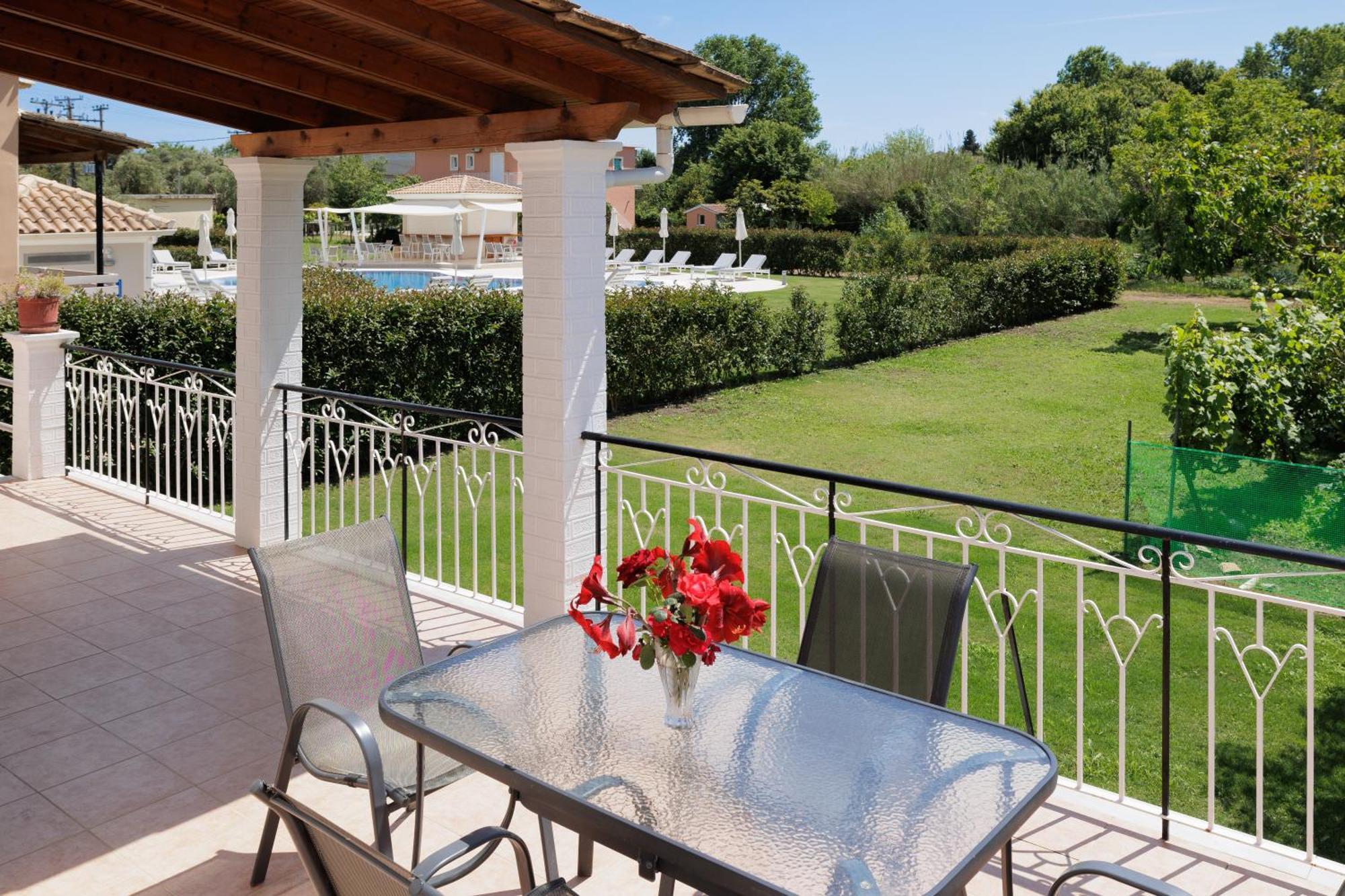 Santos & * Dassia (Corfu)
